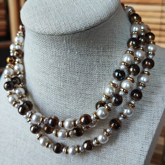 Faux Pearl Cocoa Brown Long Vintage Necklace Gold Tone Barrel Clasp - Picture 2 of 10